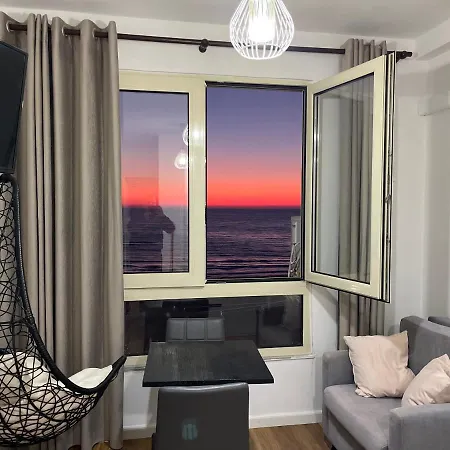 Arteg - Full Sea View Apartmán